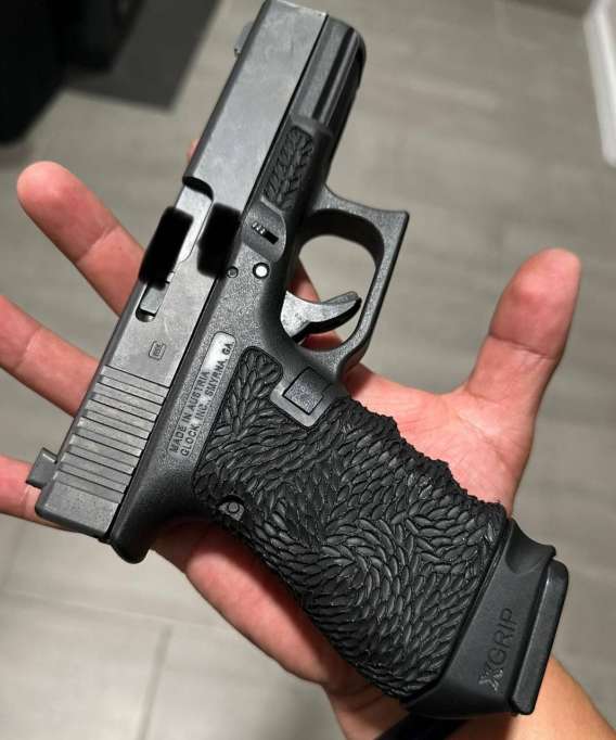 Glock 23 gen 4   Cal 9MM