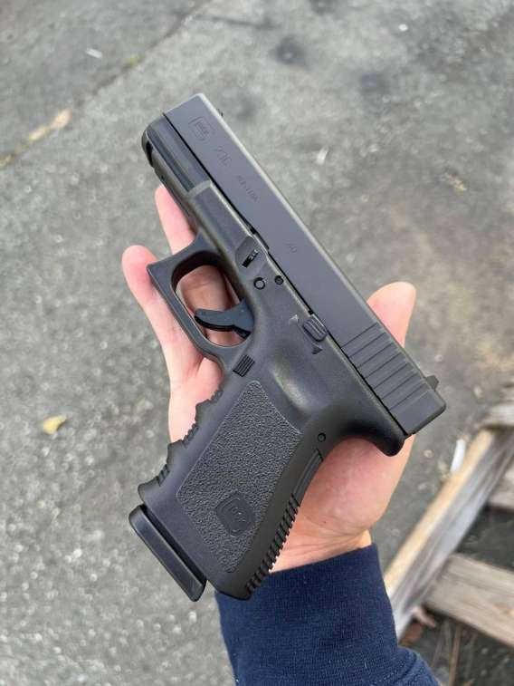 Glock 23c  Cal .40